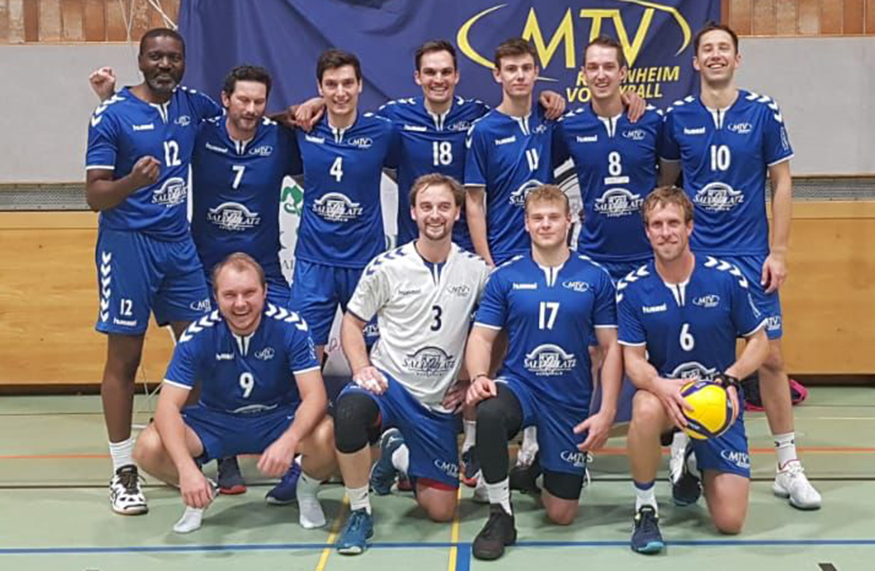 https://www.volleyball-rosenheim.de/wp-content/uploads/2021/10/H1_Spieltag_211017_1700.jpg