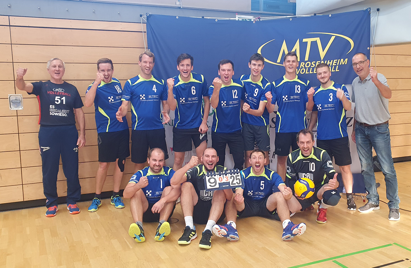 https://www.volleyball-rosenheim.de/wp-content/uploads/2021/10/H2_Spieltag_211016_1700.jpg