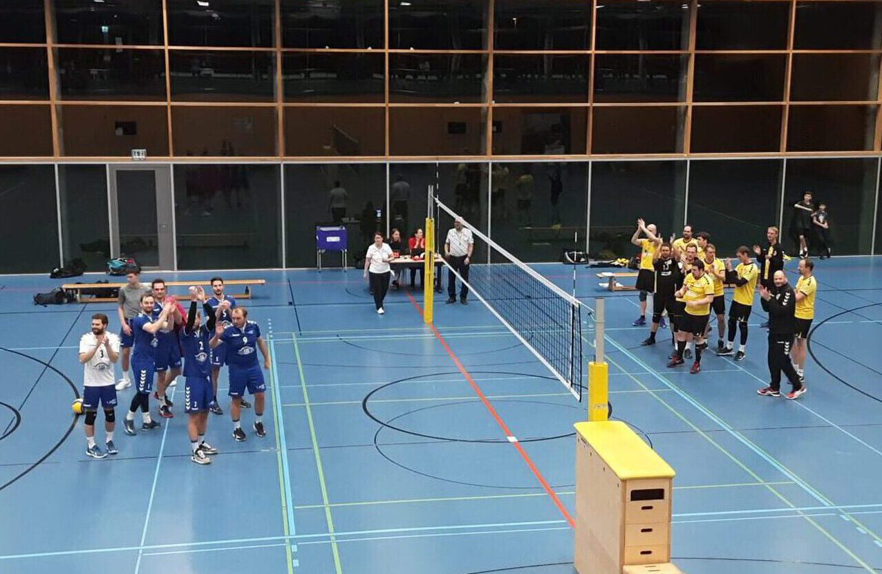 https://www.volleyball-rosenheim.de/wp-content/uploads/2022/02/Rosenheim_Volleyball_Herren_1_Vierkirchen_220219-e1645611063897.jpeg