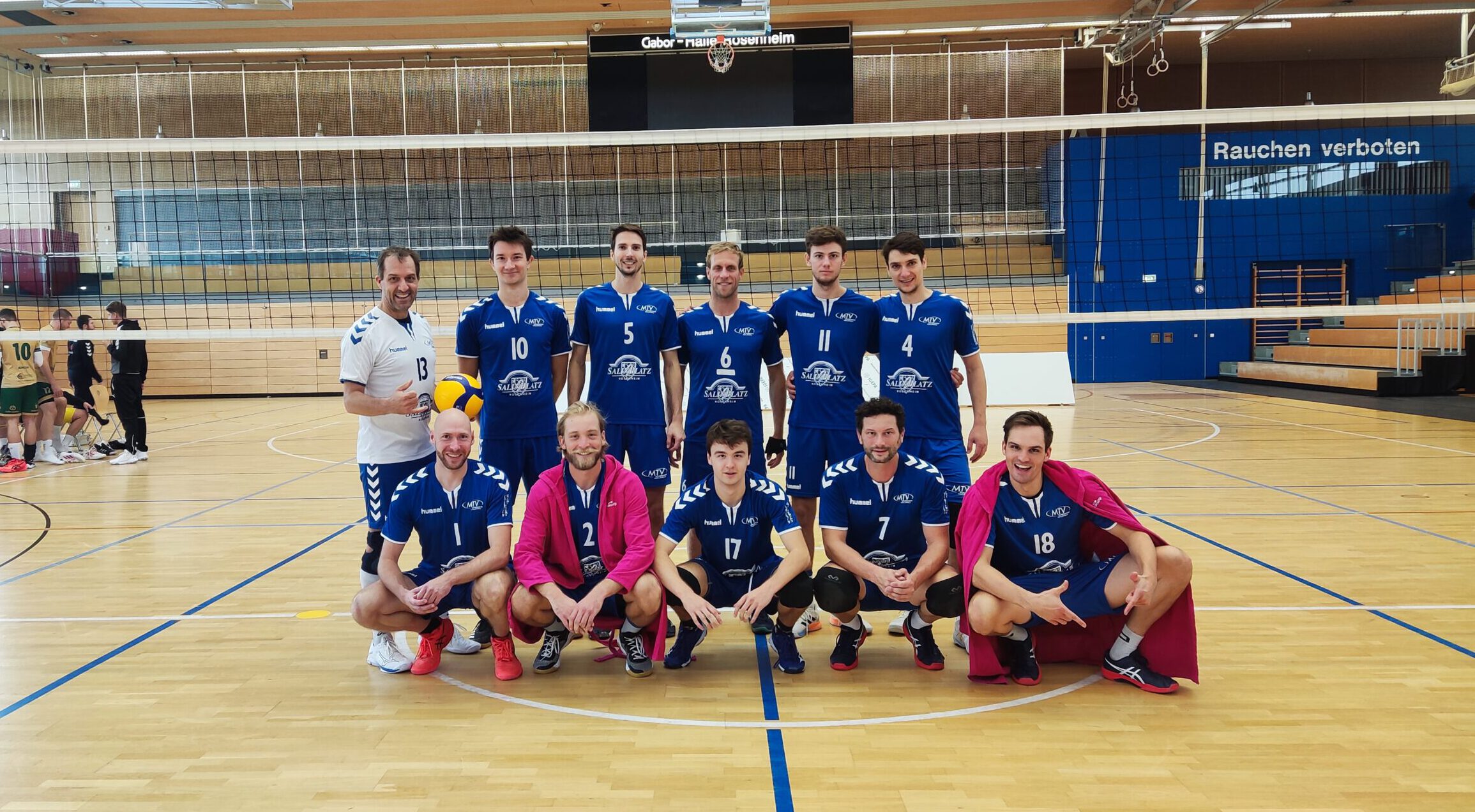 https://www.volleyball-rosenheim.de/wp-content/uploads/2022/10/Volleyball_Rosenheim_Herren1_TB_Muenchen-1-scaled-e1665753570771.jpg