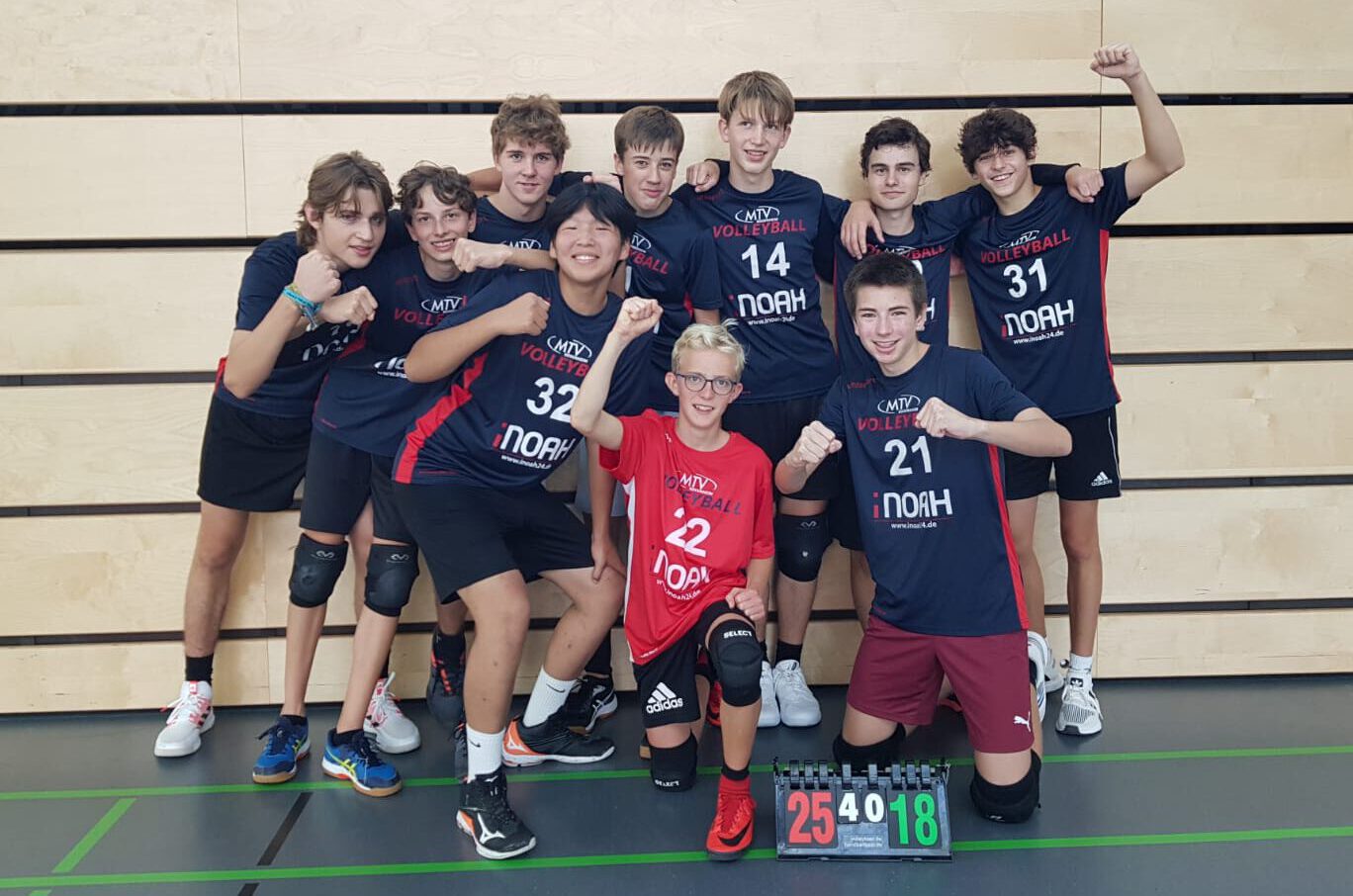 https://www.volleyball-rosenheim.de/wp-content/uploads/2022/10/Volleyball_U18_Rosenheim_Unterfoehrung_2-e1666170089497.jpeg