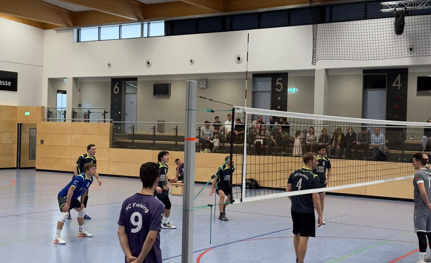 https://www.volleyball-rosenheim.de/wp-content/uploads/2023/03/Herren2_Rosenheim_Volleyball_Waging-e1678800627437.jpeg